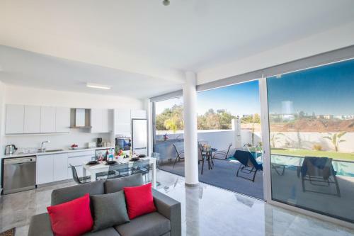 Oli Vine Villas