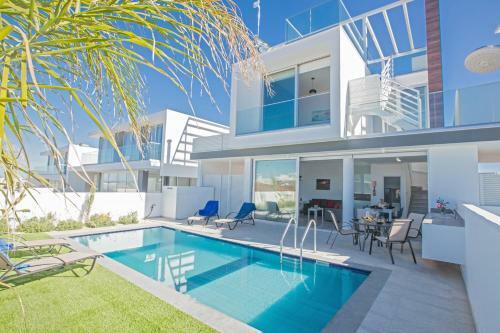 Oli Vine Villas