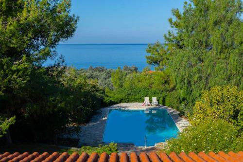 Nea Dimmata Villa Sleeps 8 With Pool Air Con And Wifi