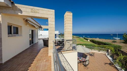 Villa In Protaras Sleeps 8 Includes Swimming Pool And Air Con
