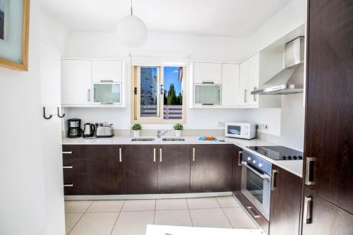 Villa In Protaras Sleeps 6 Includes Swimming Pool And Air Con 7 6