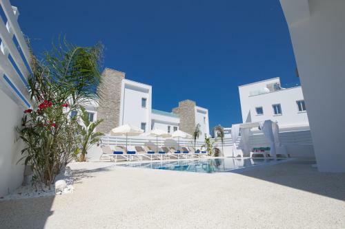 Fig Tree Bay Residences Lantiana Villa 1