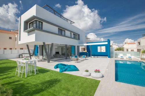 Villa Colour Residerences