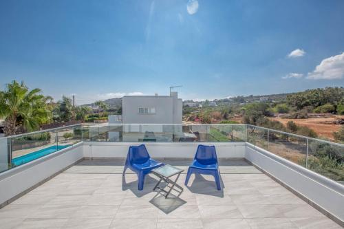 Villa In Protaras Sleeps 10 Includes Swimming Pool And Air Con 7
