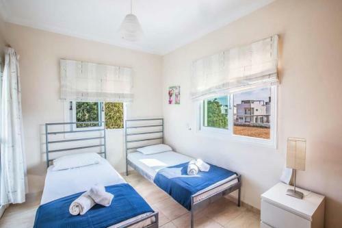 Villa In Protaras Sleeps 6 With Pool And Air Con