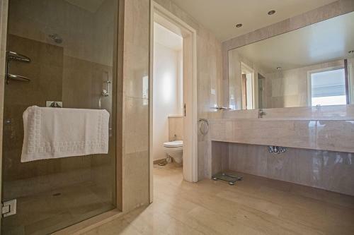Villa Fig Tree Bay Seafront Luxury 5bdr Seafront Protaras Villa With Panoramic Sea Views