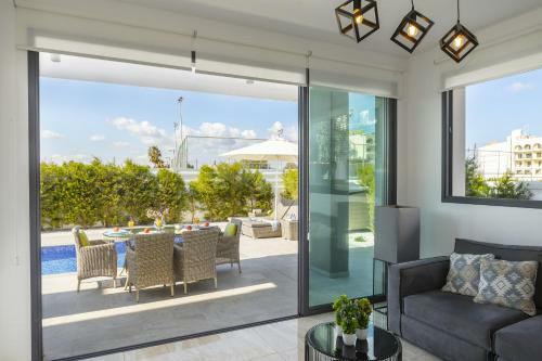 Pernera Beach Villa
