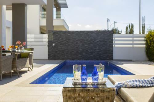 Pernera Beach Villa