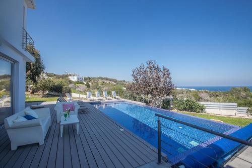 Luxury 4 Bedroom Villa With Private Pool, Protaras Villa 1226