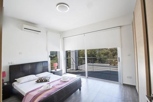 Luxury 4 Bedroom Villa With Private Pool, Protaras Villa 1226