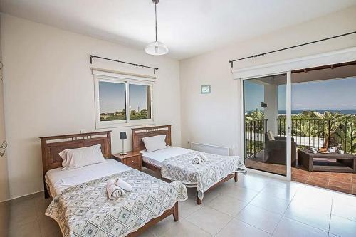 Villa In Protaras Sleeps 6 With Pool Air Con And Wifi