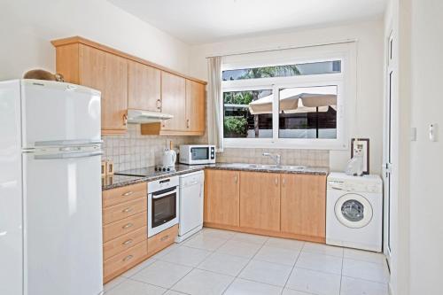 Protaras Villa Sleeps 6 With Pool