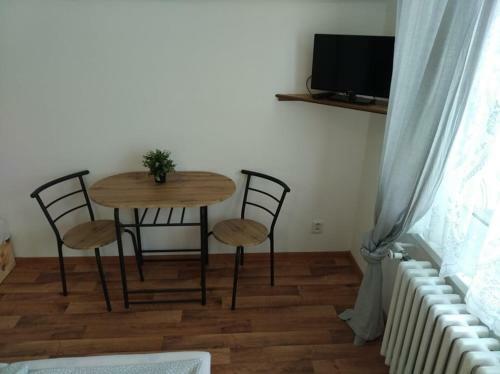 Hostal Penzion Almi