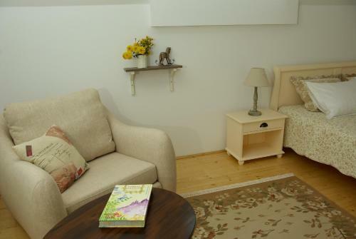 Casuta Cu Prieteni
