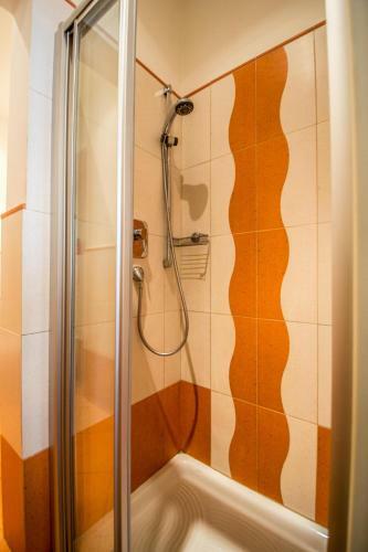 Apartamento Unique Apt 250m From The Charles Bridge