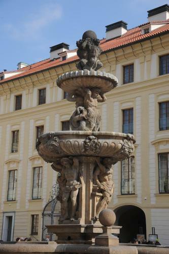 Havlicek Gardens Apartment