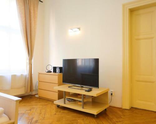 Wenceslas Square Apartments By Otsa