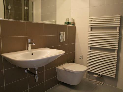 Wenceslas Square Apartments By Otsa