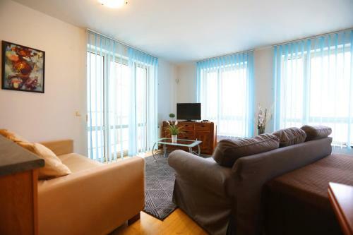 Wenceslas Square Apartments By Otsa
