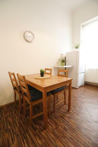 Wenceslas Square Apartments By Otsa