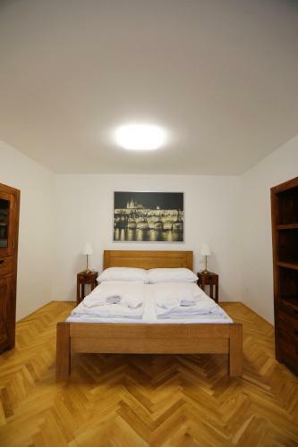Wenceslas Square Apartments By Otsa