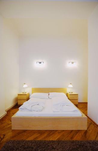 Wenceslas Square Apartments By Otsa