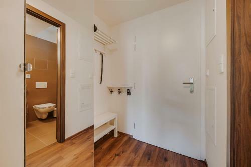 Homy Apartments
