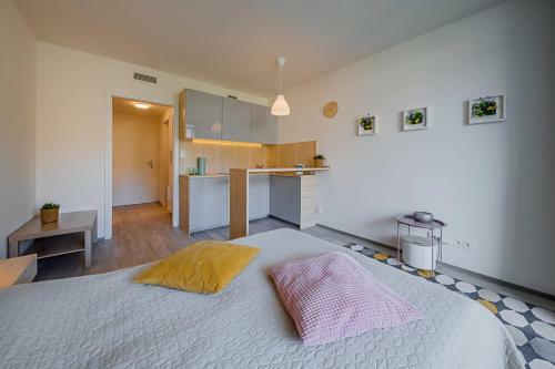 Homy Apartments