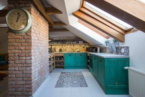 Apartamento Old Town Boho-chic Attic With Hanging Chair