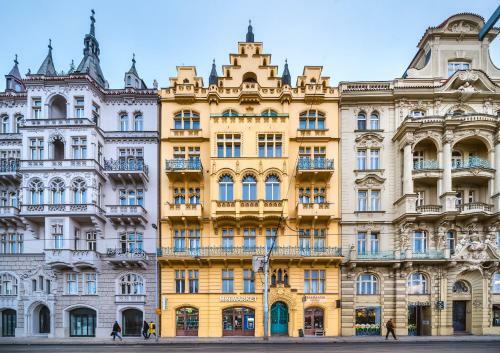 5br 2bath Masarykovo N�b?e?� Apartment