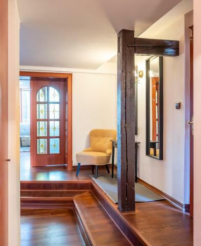 5br 2bath Masarykovo N�b?e?� Apartment