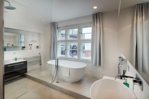 39 Dlouha Old Town Apartment
