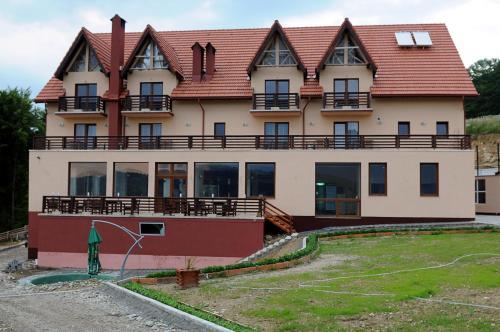 Hostal Pension Poiana Marului