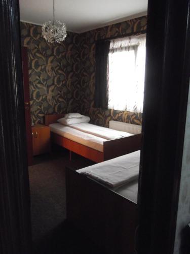 Hostal Pensiunea Contour