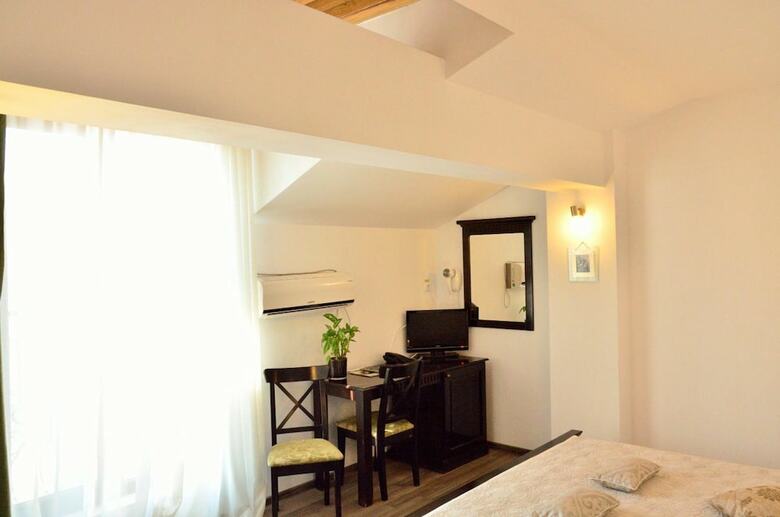 Hostal Pension Belleville