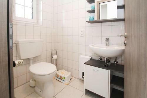 Semi-detached House Schwittersum Dornum - Dns01102c-l