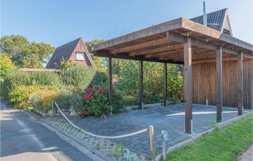 Awesome Home In Friedrichskoog With Wifi And 2 Bedrooms
