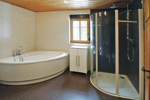 Holiday Home Gro�sch�nau - Dmg08100g-fyb