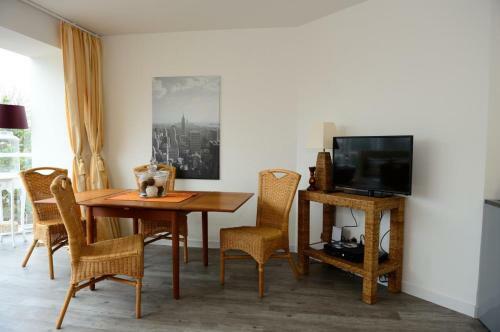 Apartment 606 In Der Rahlau
