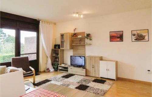 Two-bedroom Holiday Home In Holtgast/utgast