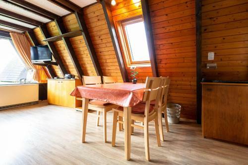 Ferienwohnpark Immenstaad Am Bodensee Nurdachhaus Typ 7 Nd 42