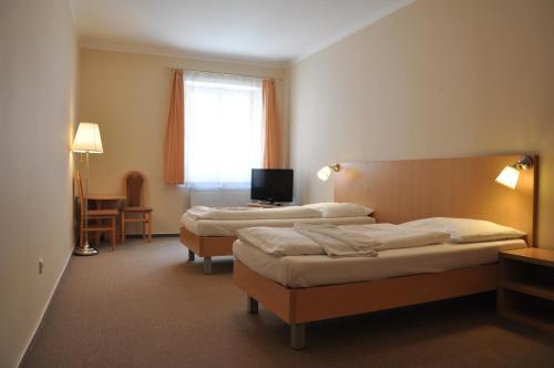 Hostal Penzion Restaurant Centrum