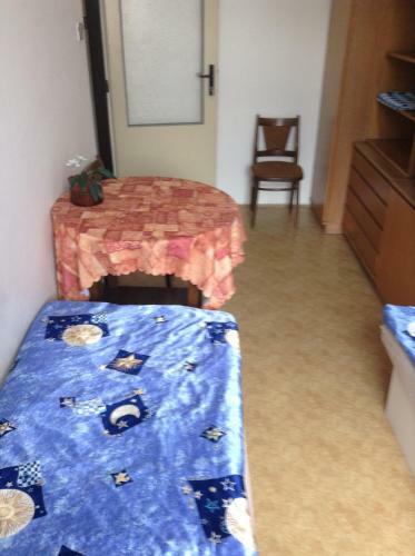 Hostal At Pension