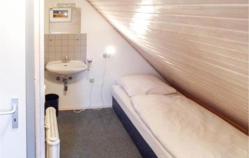 Nice Home In Kirchheim W/ Wifi And 3 Bedrooms