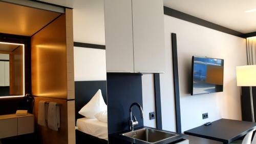 W� Hotel