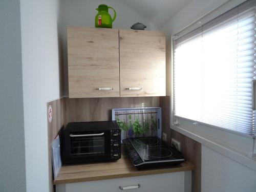 Apartamento Ferienwohnungen "kaj�te Leer", 15199