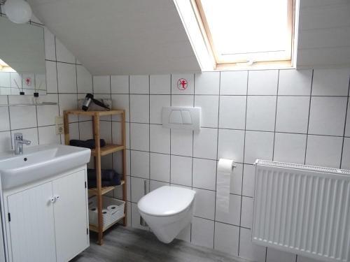Apartamento Ferienwohnungen "kaj�te Leer", 15199