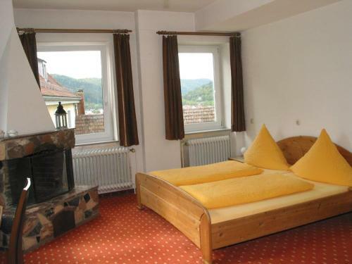 Bed & Breakfast Hotel G�stehaus Theresia Garni