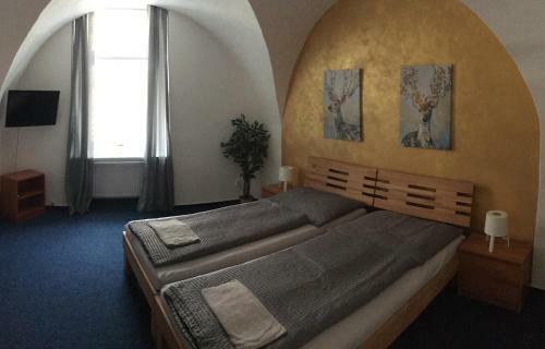 Hostal Mikulov Inn - Penzion Zem?
