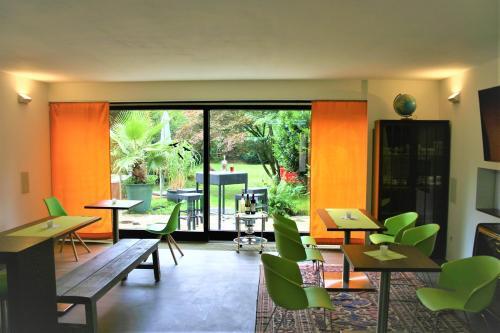 Hostal Schacht34